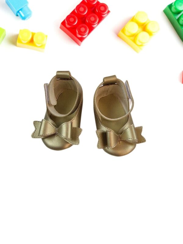 Παπούτσια Αγκαλιάς Δερματίνη Με Φιογκάκι J0338