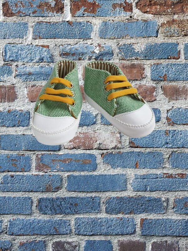 Παπούτσια Αγκαλιάς Με Κορδόνια R2114