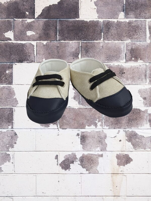 Παπούτσια Αγκαλιάς Με Κορδόνια D3503